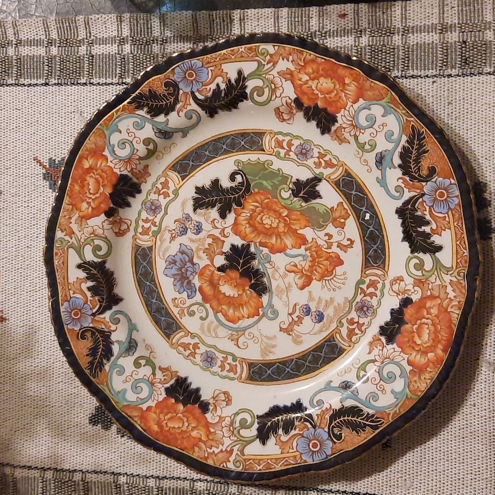 Vintage Verona Wood and son Plate